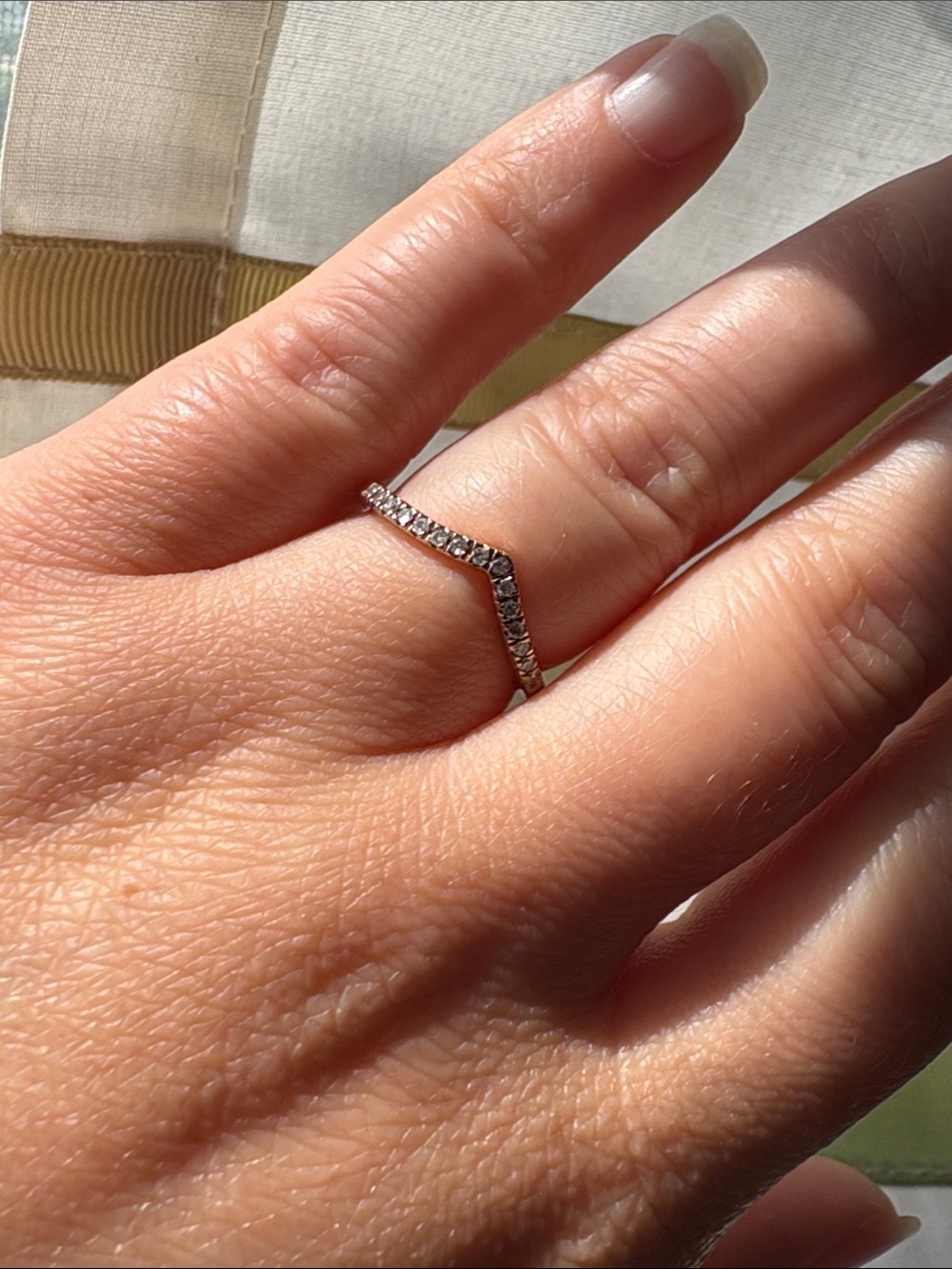 Elegant 10k Rose Gold Chevron Pavé Women's Ring